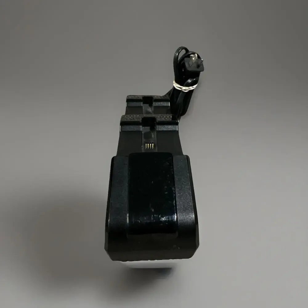 Nyko 83111-M27 Xbox One/PlayStation 3 Charge Base Station Tested Working